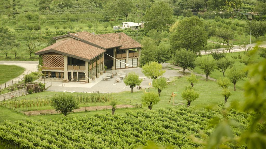 Agriturismo Locanda Del Pesco Collebeato Экстерьер фото