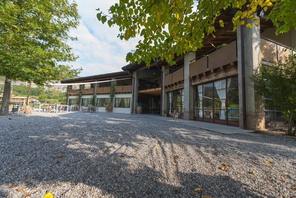 Agriturismo Locanda Del Pesco Collebeato Экстерьер фото
