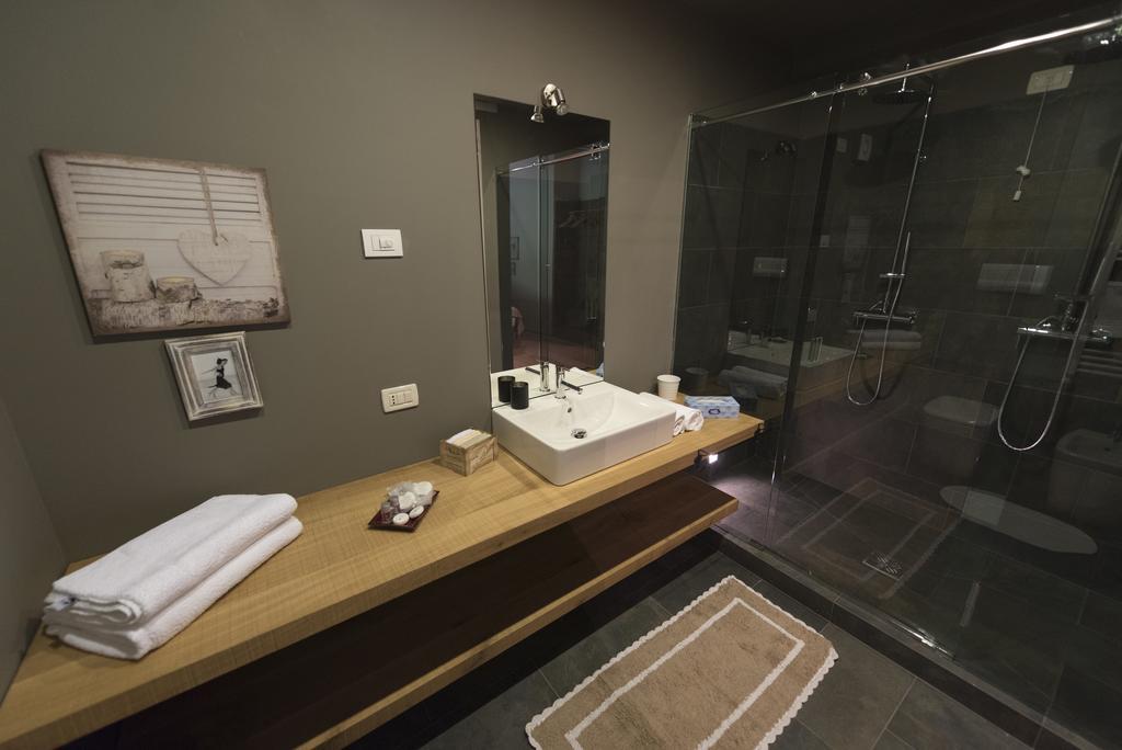 Agriturismo Locanda Del Pesco Collebeato Номер фото